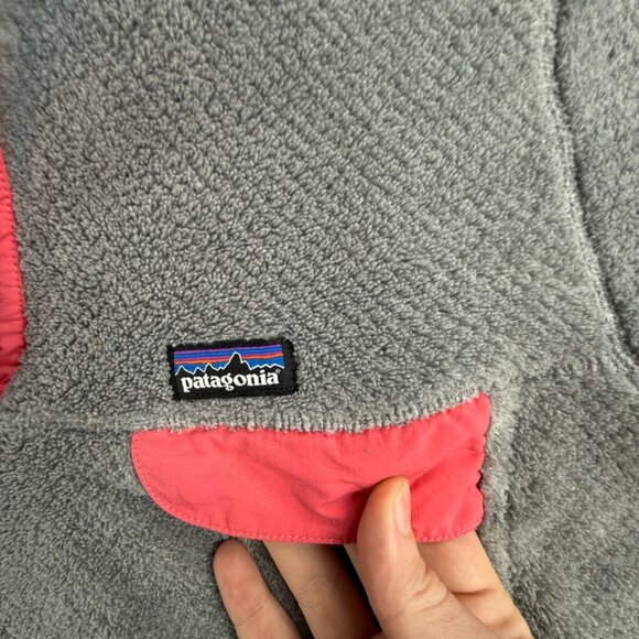 Patagonia Fleece Jacket Girls Youth Size 2XL 16-18 Gray Pink Fuzzy Soft Snap - Picture 11 of 16